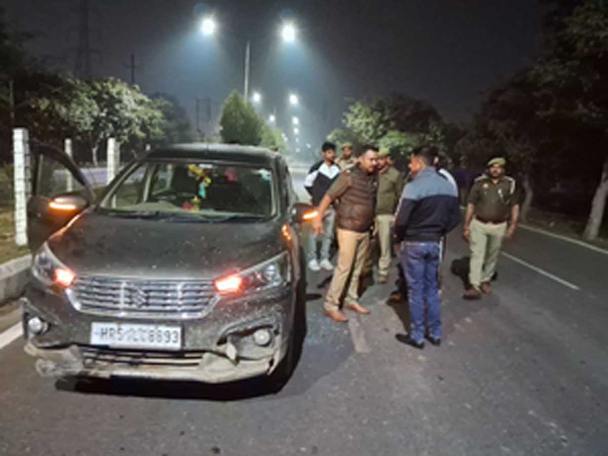 पुलिस मुठभेड़ में एक बदमाश गिरफ्तार, दो फरार